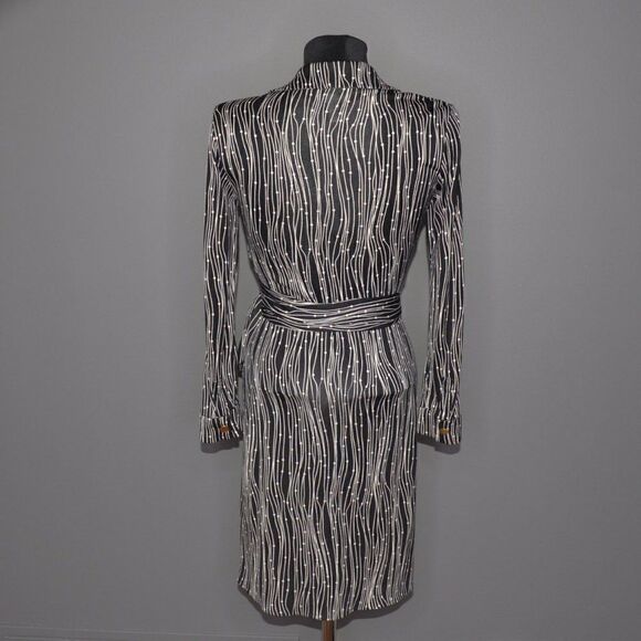 Vintage Diane Von Furstenberg 1990s 100% Silk Jeanne Wrap Dress Sz 0 - Picture 3 of 9